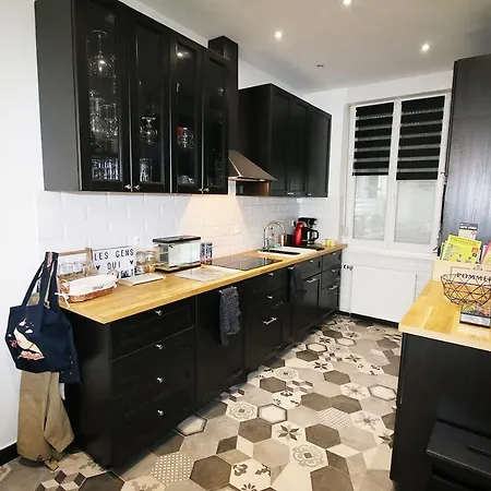 Atelier Artiste Au Coeur Des Maisons De Champagne Apartamento